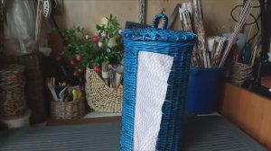 Подставка для полотенец из газетных трубочек (бумажной лозы)