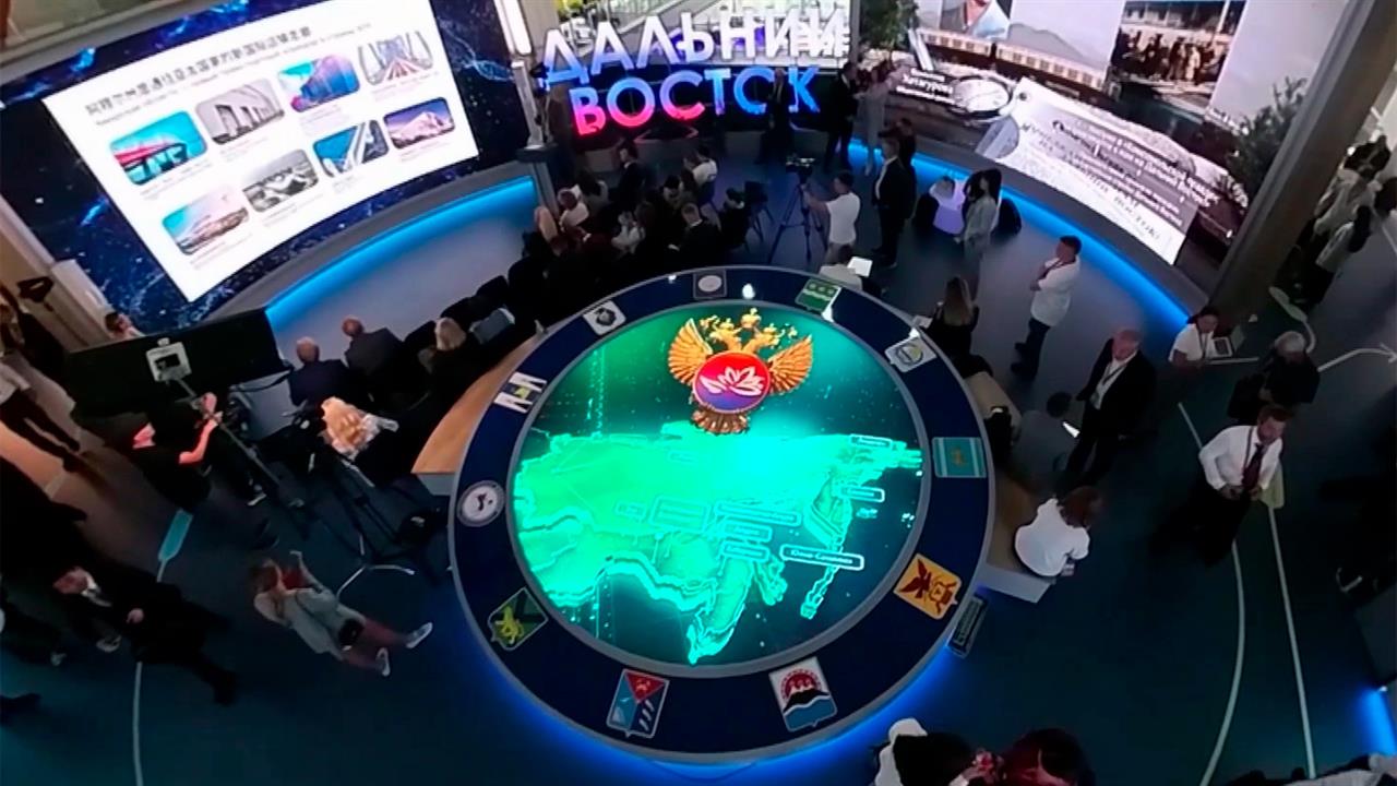 На Восточном экономическом форуме уже подписано 283 соглашения на общую сумму 6,04 трлн рублей