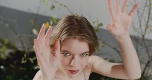 8343768-uhd_4096_2160_25fps