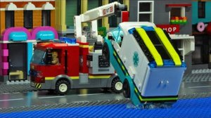 Пожарная машина Lego City Скорой помощи Разбилась на пляже