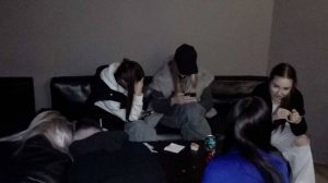 Рассадник грязи и жадности: в Москве накрыли кафе со школьницами-консуматоршами