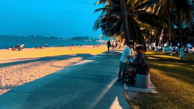 Бродилка 🌅 Прогулялся по набережной Нячанга — закат оказался лучше любой открытки