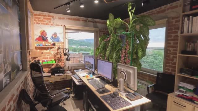 Кабинет стареющего инженера