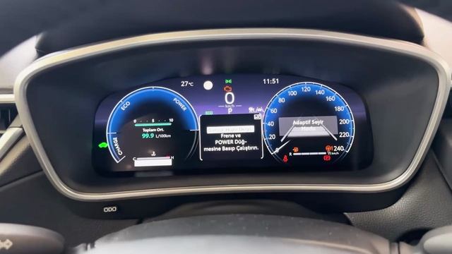 Toyota Corolla Cross Hybrid 2025 обзор