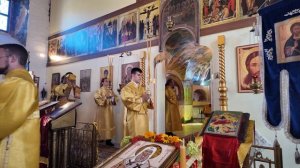 Литургия в храме Петра Митрополита