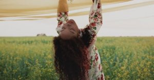 10543887-uhd_4096_2160_25fps