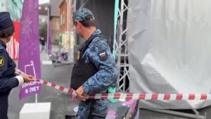 В «Арт-Квадрате» приставы опечатали сцену