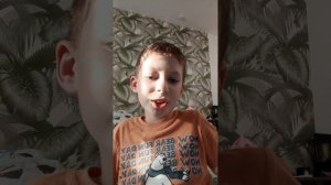 ем. сладость от фермы чупа чупс.