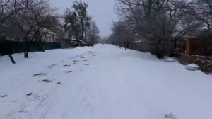 Воспоминания 2021г.  Ходили в магазин. Аня делает поделки на 8 марта