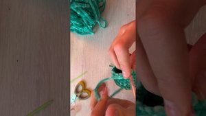 Что связать крючком? Мк по лягушке в юбке