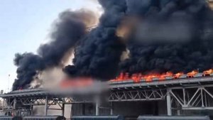 Масштабный пожар в порту Черноморска в Одесской области.