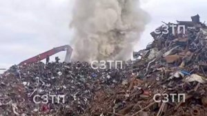 На территории Морского порта в Санкт-Петербурге произошел пожар