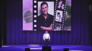 БЕЛЫЕ РОЗЫ НЕ СЛЫШНО (Авторская)