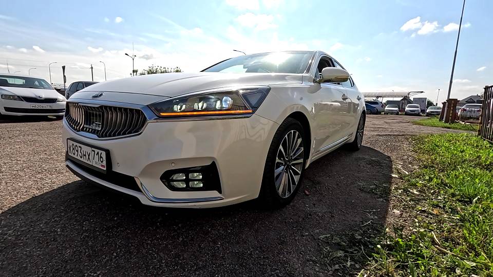2018 KIA K7 НЕПРИТЯЗАТЕЛЬНЫЙ СЕДАН