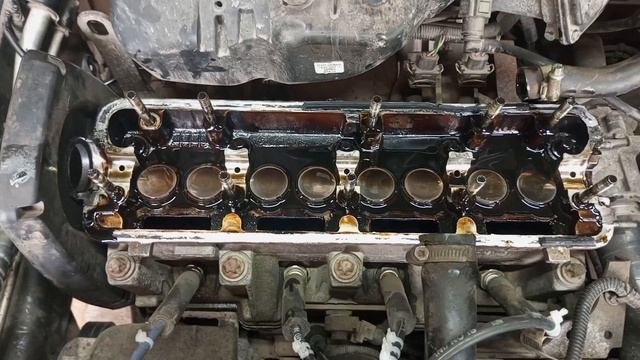 Замена маслосъемных колпачков