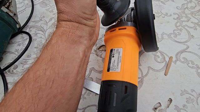 Болгарка УШМ 125/1400 Вихрь [ ОБЗОР ]