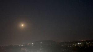 🌘 Прямо сейчас над Донецком разгорается редчайшее лунное затмение — тень Земли уже наползает на спу