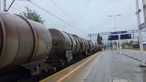 Электровоз Ньюаг 111ed-105 с цистернами