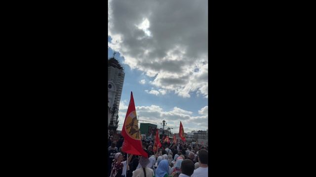 В праздник всех Московских святых, Крестный ход смотреть онлайн