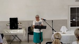 Кого из всех сидящих,  стих  06.09.2025