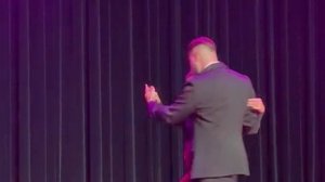 Горячий танец лета: Он и она