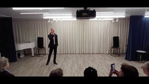 8. А я иду, шагаю по Москве