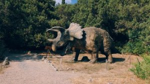 Этюд с голодным трицератопсом в Никите