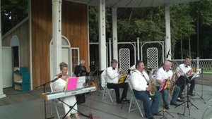 Оркестр "Ля-джаз" - Старинный русский марш "Тоска по Родине"