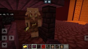 я ударил пиглина а он ничего не делает