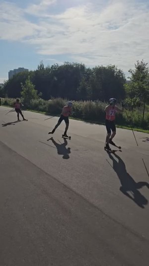 25 09 07 - 33 КТ ЛР и футбайк. Видео с трассы