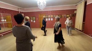 танцевальный коллектив "Анева" д. Лекаревка Уфимского района Р. Башкортостан готовится к выступлению