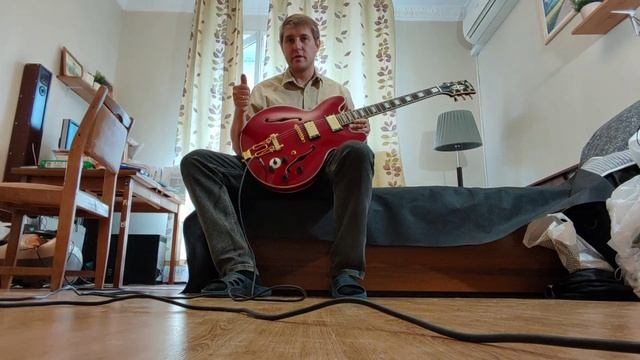 Обзор сборки и звука доработанной китайской реплики Gibson ES-335, сделанной из ES-355TD смотреть онлайн