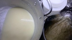 Варю сыр Дерби с чабрецом