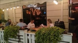 МОСКОВСКИЕ СЮЖЕТЫ: цветы и песни Кузнецкого Моста