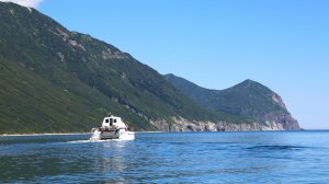 Затопленные корабли в бухте Русская на Камчатке.