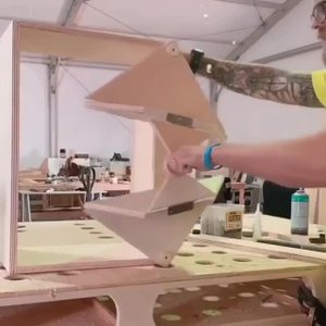 Идея для механизма двери.