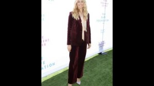 Бет Берс ( Beth Behrs )