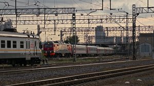 ЭП2К-4?? с поездом №81 Санкт-Петербург–Белгород и ЭП2Д-0054