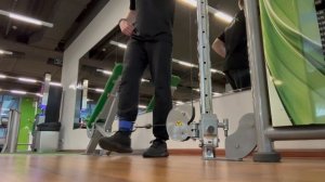 Отведение ноги в сторону у блока стоя (Cable hip abduction)