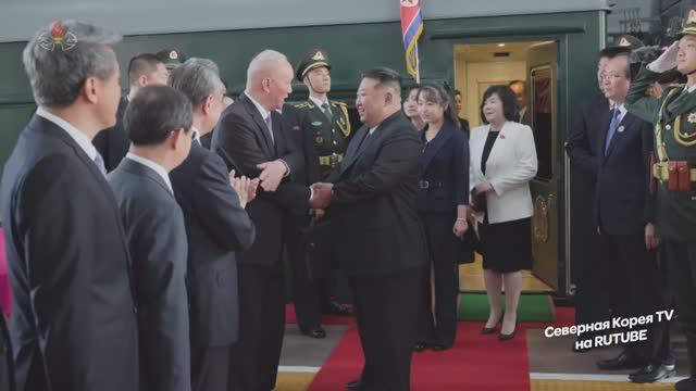 Репортаж. Товарищ Ким Чен Ын принял участие в мероприятии, посвященном 80-летию Победы смотреть онлайн