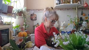 1000010830.mp4.  🖋️🚀МАМА С ДОЧКОЙ, ПРЯТАЛИСЬ В КУСТАХ 💃🔥МОИ БУДНИ 🖋️🚀