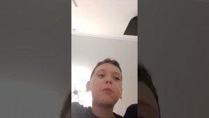 маленький необычный робот lego