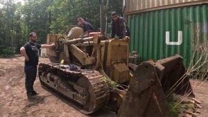 МОЩЬ! Нашли трактор, который стоял с 1979 года! Заведется ли?! #3