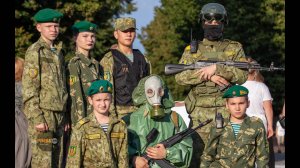 Показательное выступление ЮНЫХ ДРУЗЕЙ ПОГРАНИЧНИКОВ
