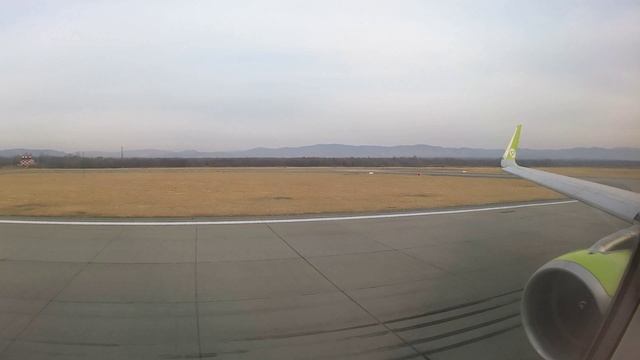 Утренний взлёт из Владивостока