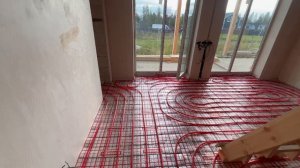 Обзор первоначальных этапов при ремонте коттеджа в Агалтово: Оштукатуривание, электромонтаж, отоплен