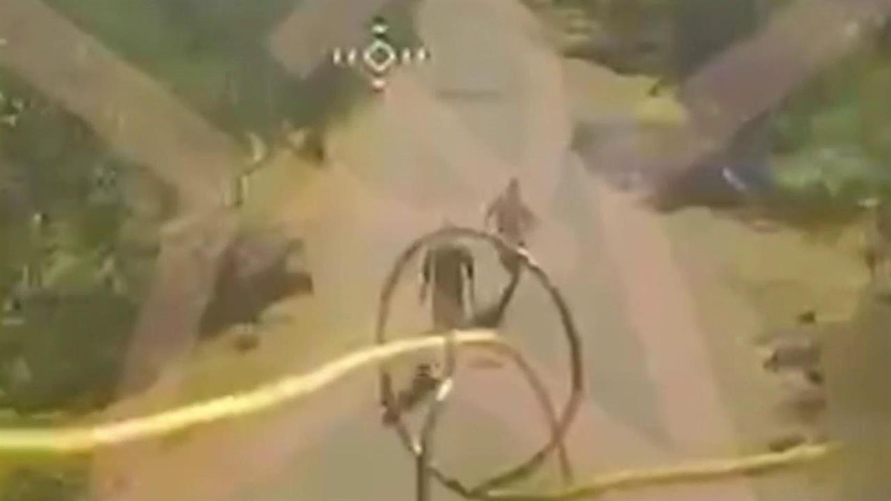 Уникальные кадры из Херсона, где операторы дрона спасли мужчину от военкомов