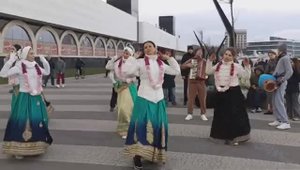 ХАРИНАМА: CHANT HARE KRISHNA AND BE HAPPY!