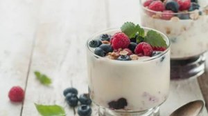 Десерт лёгкий йогуртовый.