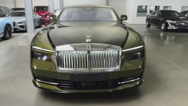 Rolls-Royce SPECTRE 2025 обзор